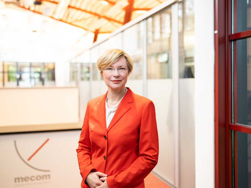 IT-Strategietage Masterclass Summit in Köln: mecom-Geschäftsführerin Mandy Best hält Impulsvortrag zu IT-Sicherheit in Unternehmen - Foto: presseportal.de