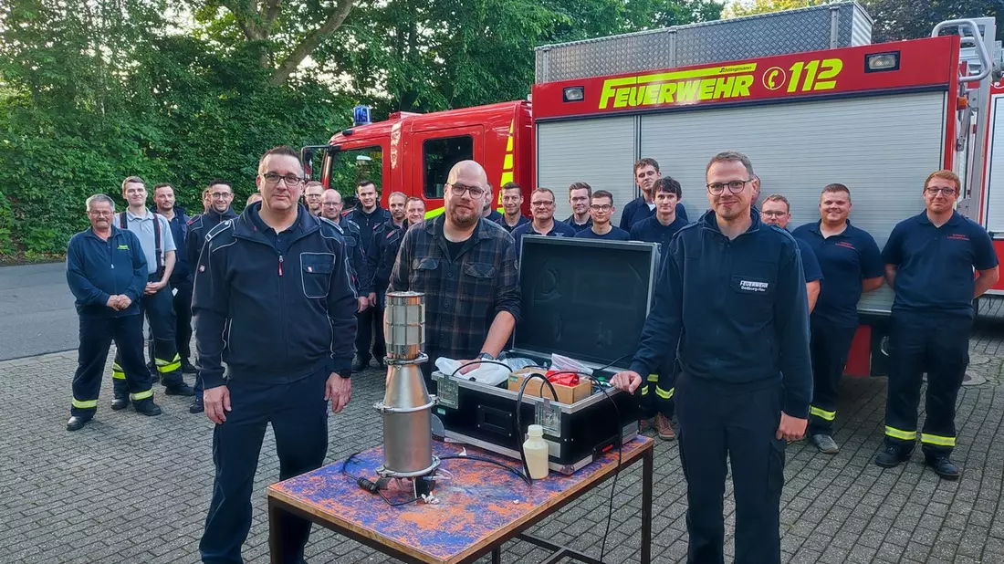 FW-KLE: Freiwillige Feuerwehr Bedburg-Hau: Fortbildung zum Explosionsschutz - Bild: presseportal.de