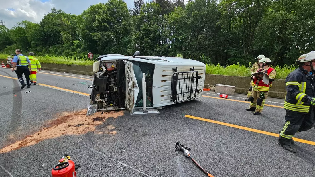 FW Burscheid: Verkehrsunfall mit mehreren Verletzten - Bild: presseportal.de