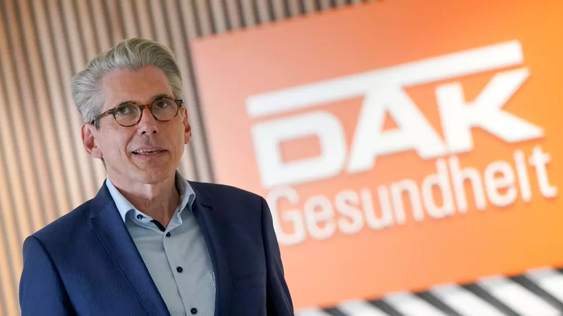 Die unterschiedliche Behandlung von GKV- und Privatversicherten beim Bürgergeld ist aus Andreas Storms Sicht ein «sozialpolitischer Skandal erster Ordnung». - Bild: Marcus Brandt/dpa