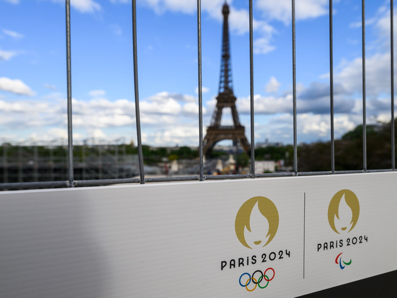 Paris ist in diesem Jahr Gastgeber der Olympischen und der Paralympischen Spiele. - Foto: Robert Michael/dpa