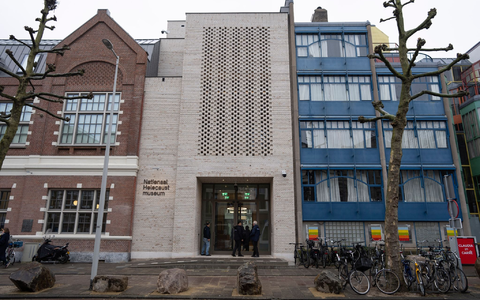 Das Holocaust Museum in Amsterdam. - Foto: Peter Dejong/AP/dpa