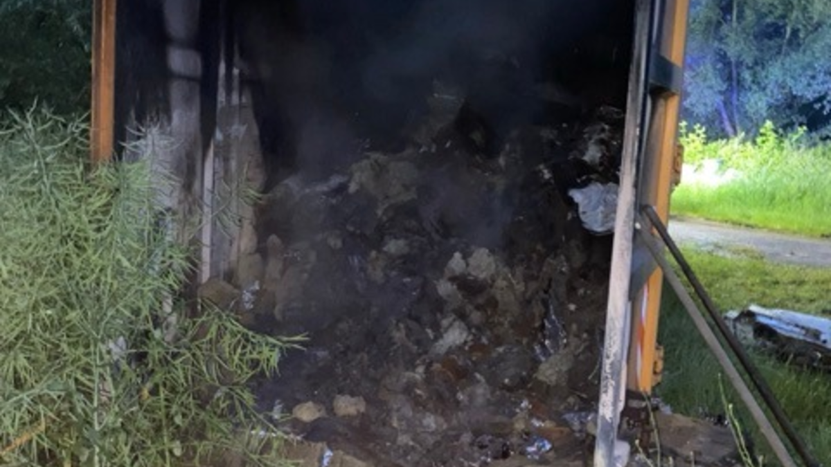 POL-HRO: Sachbeschädigung durch Feuer - Foto: presseportal.de