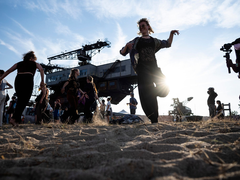 Vor der Corona-Pandemie lagen die Melt-Besucherzahlen bei etwa 25.000. - Foto: Alexander Prautzsch/dpa-Zentralbild/dpa