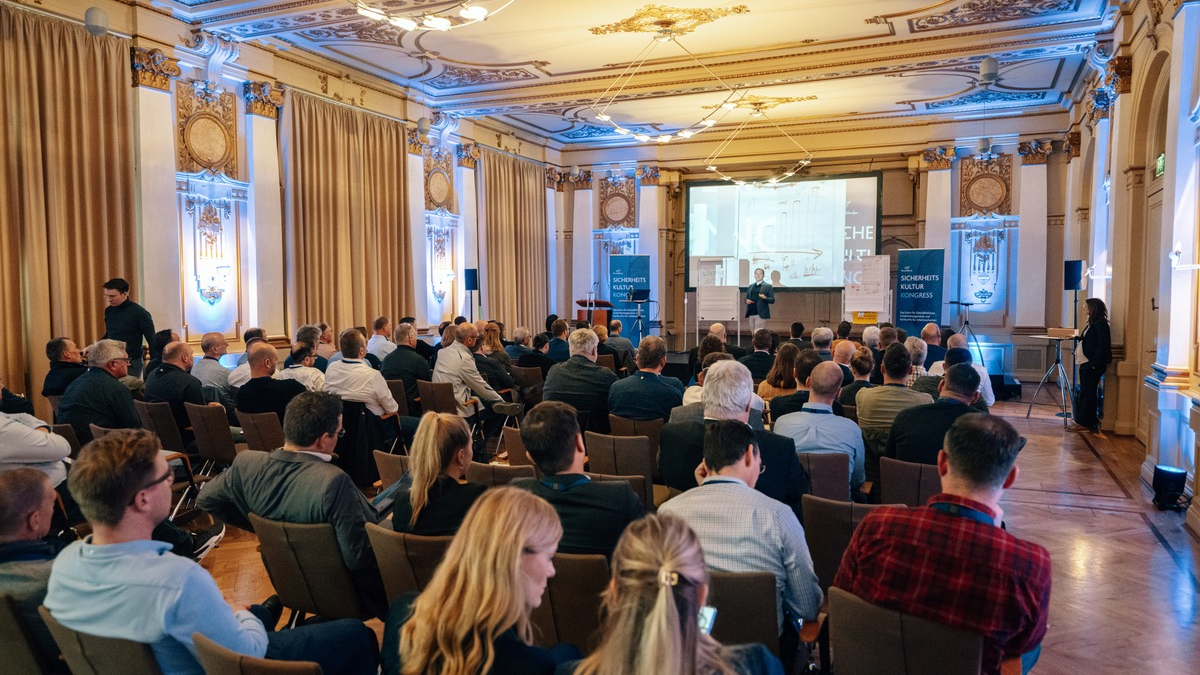 Mit der WandelWerker Consulting GmbH zu nachhaltigem Arbeitsschutz: Der Deutsche Arbeitsschutz Kongress® 2024 - Foto: presseportal.de