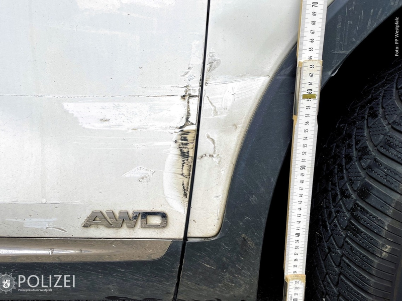 POL-PPWP: BMW rammt Kia und flüchtet - Foto: presseportal.de