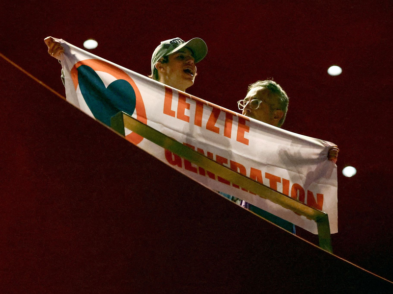Bundeskanzler Olaf Scholz nimmt an einer Podiumsdiskussion beim Deutschen Katholikentag in Erfurt teil. - Foto: Kai Pfaffenbach/REUTERS POOL/dpa
