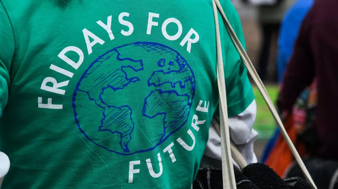 Fridays for Future will in mehr als 100 Städten in Deutschland für Klimaschutz demonstrieren. - Bild: Julian Stähle/dpa
