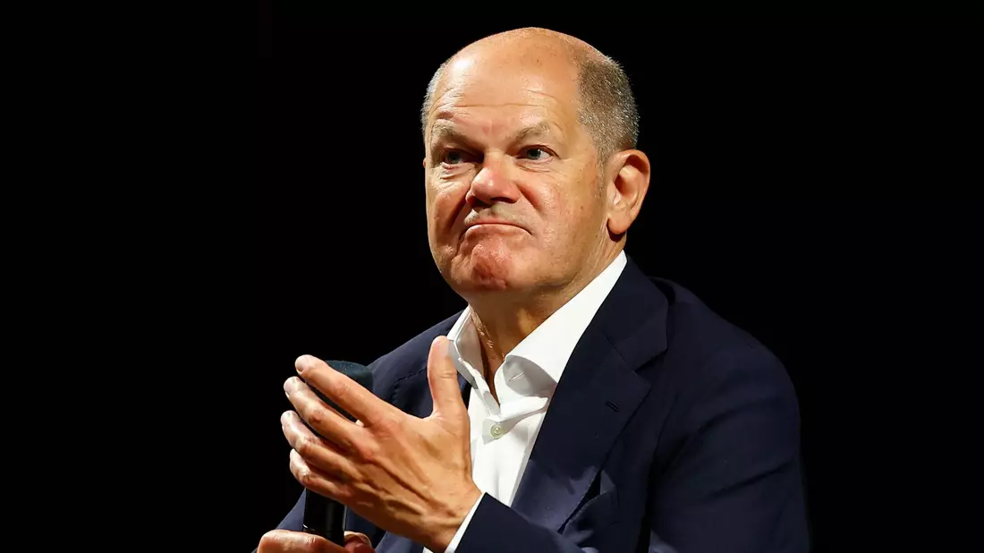 Bundeskanzler Olaf Scholz: «Sie müssen jetzt langsam mal ganz kurz den Mund halten». - Bild: Kai Pfaffenbach/REUTERS/dpa