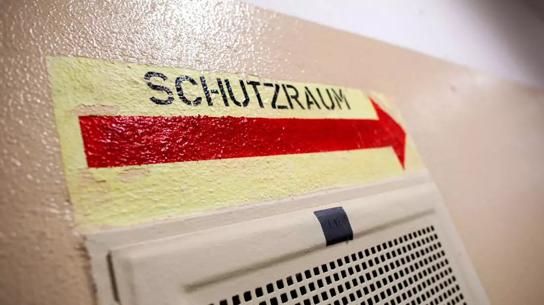 Experten zufolge sollte der Gebäudebestand in Deutschland durch sogenannte «Hausschutzräume» ergänzt werden (Symbolbild). - Bild: Hauke-Christian Dittrich/dpa