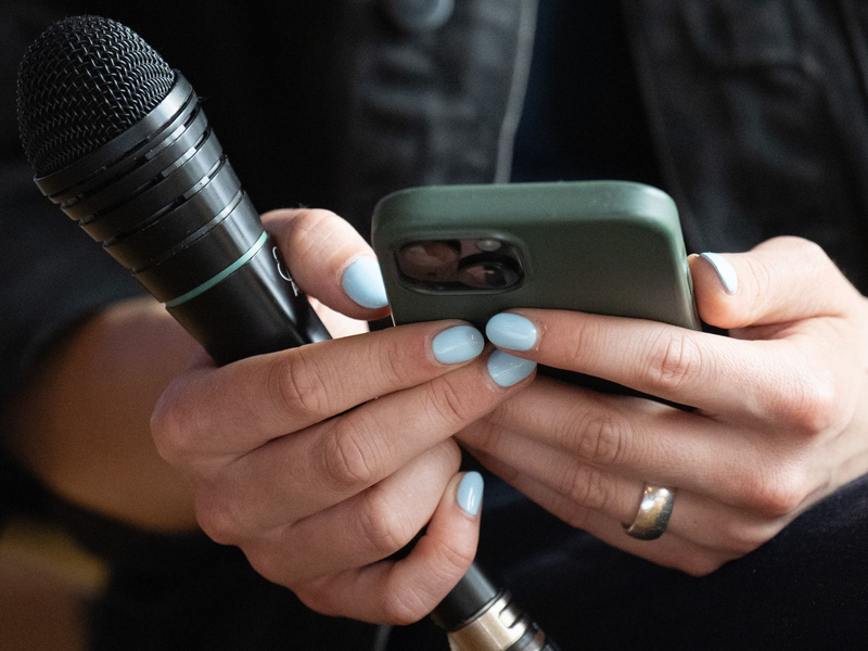 Die Klimaaktivistin Luisa Neubauer bleibt trotz Grünen-Einbußen bei der Europawahl optimistisch. - Foto: Hendrik Schmidt/dpa