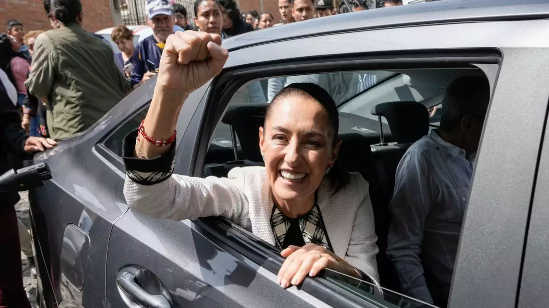 Sheinbaum ist eine enge Vertraute des linkspopulistischen Präsidenten Andrés Manuel López Obrador. - Bild: Eduardo Verdugo/AP/dpa
