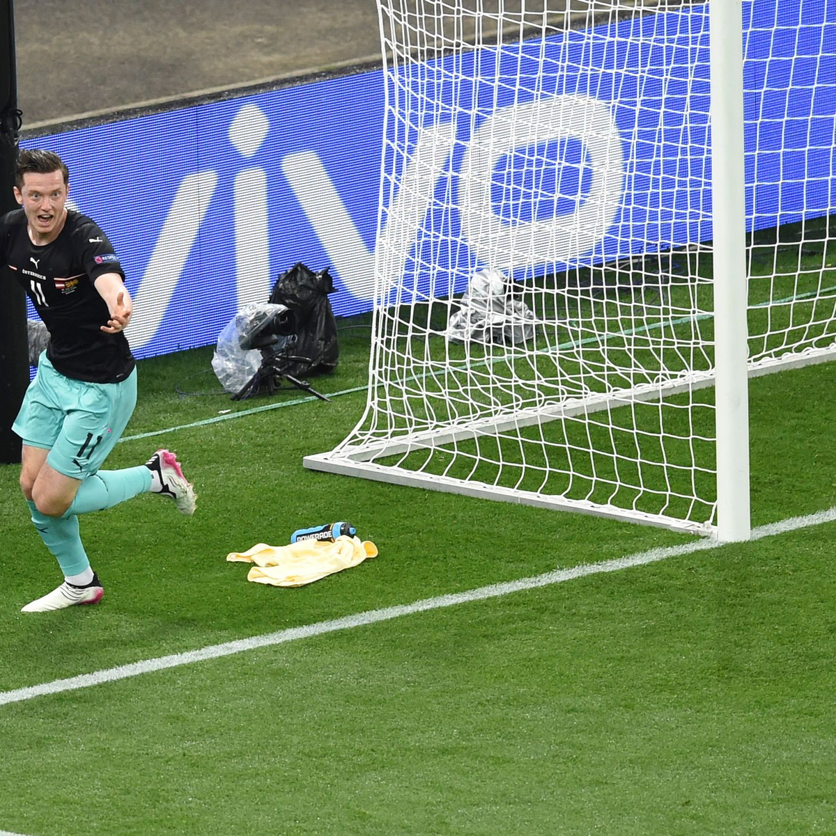 Michael Gregoritsch schoss Österreich als Joker in Führung. - Foto: Mihai Barbu/Pool AFP/AP/dpa