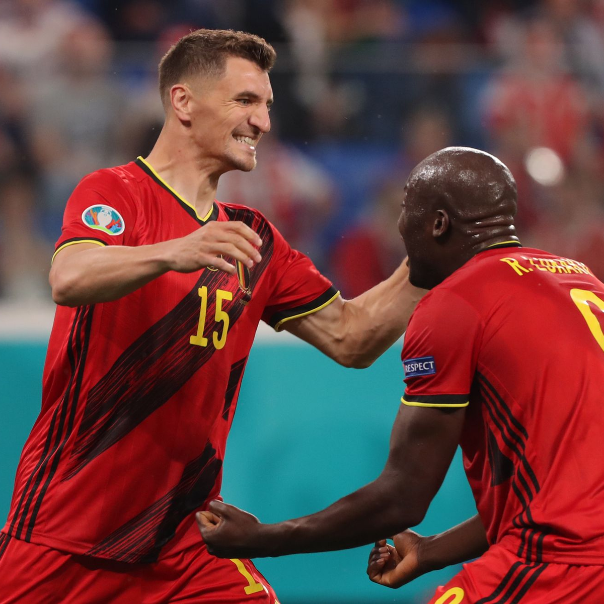 Belgien setzte sich dank Toren von Thomas Meunier (l) und Romelu Lukaku gegen Russland durch. - Foto: Igor Russak/dpa