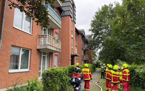 FW Bergheim: Feuerwehr löscht Küchenbrand in Bergheim Person sollte in Wohnung vermisst sein - Foto: presseportal.de