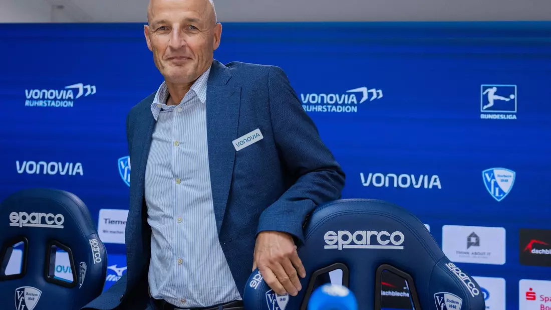 Peter Zeidler ist der neue Trainer des VfL Bochum. - Bild: Rolf Vennenbernd/dpa