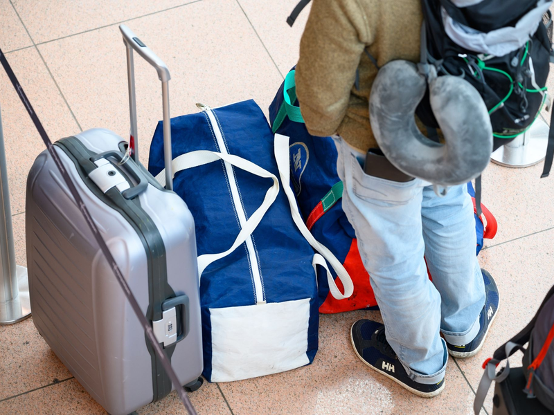 Die Bundesregierung rechnet nicht mit einer umfangreichen staatlichen Rückholaktion für deutsche Touristen wie nach der Pleite von Thomas Cook 2019. - Foto: Jonas Walzberg/dpa