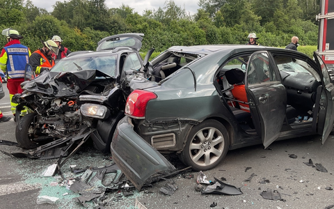 FW-DO: Verkehrsunfall auf der A45 mit drei Fahrzeugen und vier Verletzten - Foto: presseportal.de