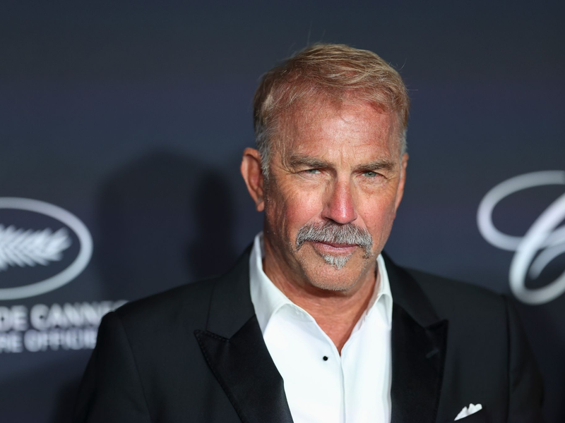 Kevin Costner bei den 77. Internationalen Filmfestspielen in Cannes. - Foto: Vianney Le Caer/Invision/AP/dpa