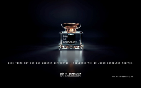 75 Jahre Grundgesetz: Faber-Castell ist Kooperationspartner der Kunstinitiative DNA of Democracy - Foto: presseportal.de