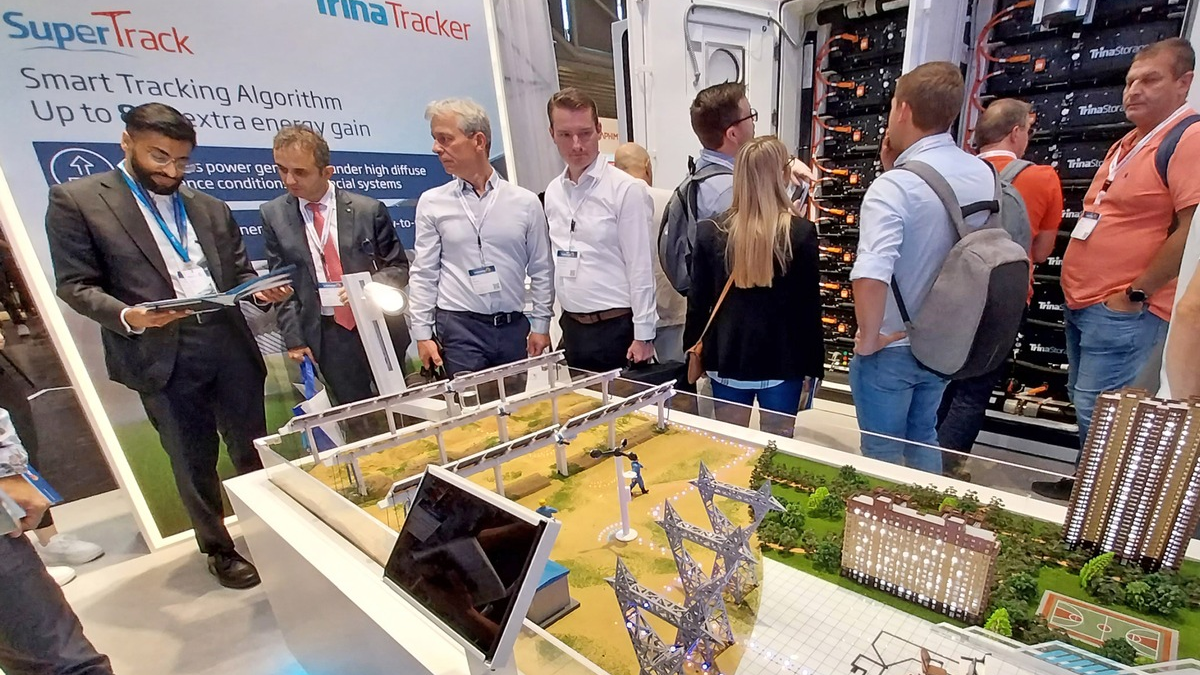 Trinasolar zeigt Lösungen der neuen Generation auf der Intersolar Europe 2024 / PV-Module, Montagesysteme, Energiespeicherlösungen und weitere Neuheiten zeigt das Unternehmen in Halle A1, Stand A1.370 - Foto: presseportal.de