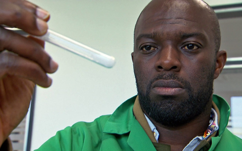 Abgestempelt!? Hans Sarpei will's wissen: Crystal Meth: Hans begleitet Betroffene - Foto: presseportal.de