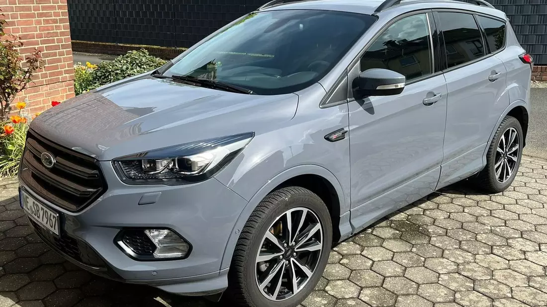 POL-NE: Autodiebe stehlen grauen Ford Kuga - Bild: presseportal.de