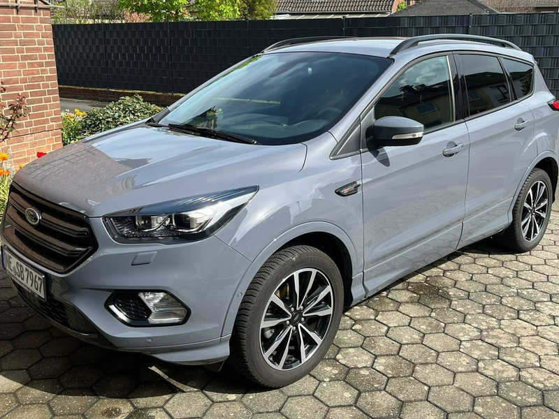 POL-NE: Autodiebe stehlen grauen Ford Kuga - Foto: presseportal.de