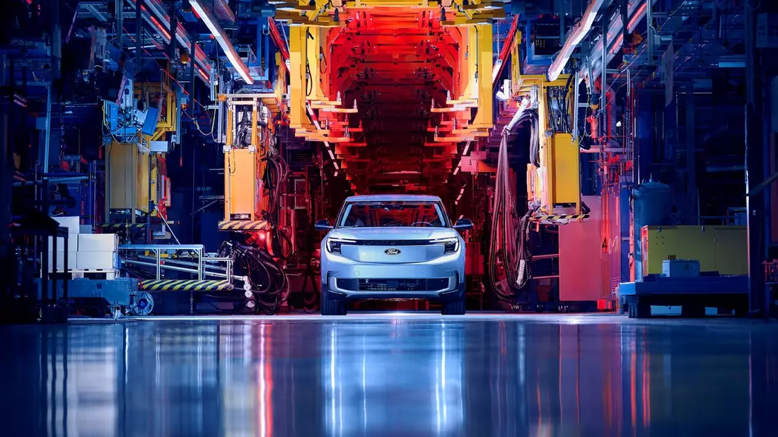 Ford startet Serienproduktion des vollelektrischen Explorer im neuen Kölner Electric Vehicle Center - Bild: presseportal.de