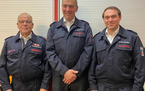 FW Hünxe: Wechsel in der Führung der Einheit Bucholtwelmen - Foto: presseportal.de