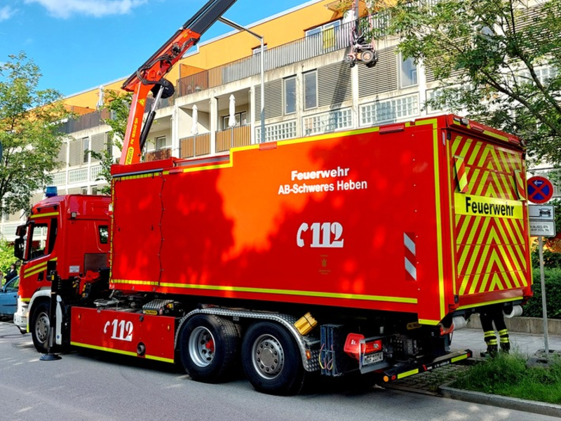 FW-M: Rollstuhlfahrerin benötigt Unterstützung (Berg am Laim) - Foto: presseportal.de