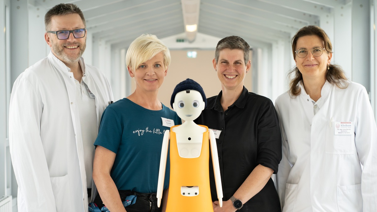 Klinikum Frankfurt (Oder) setzt als erstes deutsches Krankenhaus den innovativen Roboter 