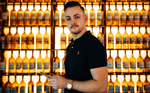 ChatGPT ist sein einziger Mitarbeiter - wie dieser Shopbetreiber allein mit KI über eine Million Euro Umsatz macht - Foto: presseportal.de