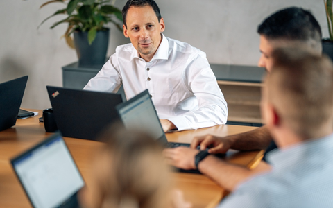 Experte verrät, warum immer noch fast sieben von zehn Entwicklungsprojekte ihre Zeit- und Budgetziele verfehlen - Foto: presseportal.de