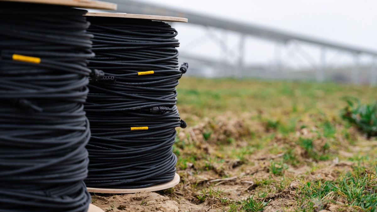 HIS Renewables beschleunigt den Bau anspruchsvoller Photovoltaikprojekte durch individuelle Kabelkonfektion und innovative Lösungen - Foto: presseportal.de