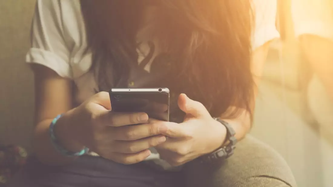 LKA-RP: Woche der Medienkompetenz: Landeskriminalamt Rheinland-Pfalz informiert in zwei Webseminaren zu sexuellem Missbrauch an Kindern im digitalen Raum und anderen digitalen Gefahren - Bild: presseportal.de