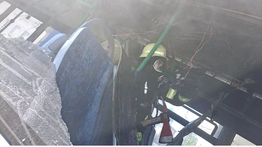 FW-M: Bus in Flammen (Schwanthalerhöhe) Mittwoch, 5. Juni 2024, 08.48 Uhr Landsberger Straße - Bild: presseportal.de
