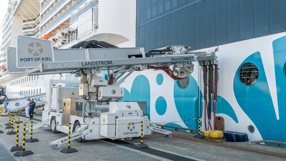 MSC Cruises bezieht ab sofort Landstrom in allen deutschen Häfen, die von MSC Kreuzfahrtschiffen angelaufen werden - Foto: presseportal.de