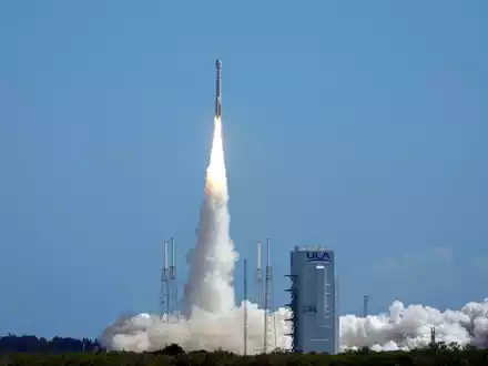 Der «Starliner» besteht aus einer rund drei Meter hohen Kapsel für die Besatzung und einem Servicemodul. - Foto: John Raoux/AP/dpa