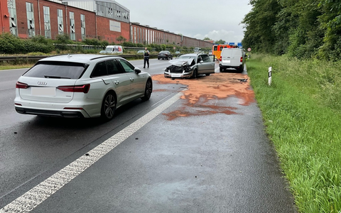 FW-BN: Mehrere Verletzte bei Verkehrsunfall auf BAB 555 - Foto: presseportal.de