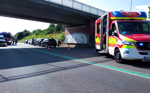 FW Bocholt: Verkehrsunfall auf der B67 - eine leicht Verletzte Person - Foto: presseportal.de