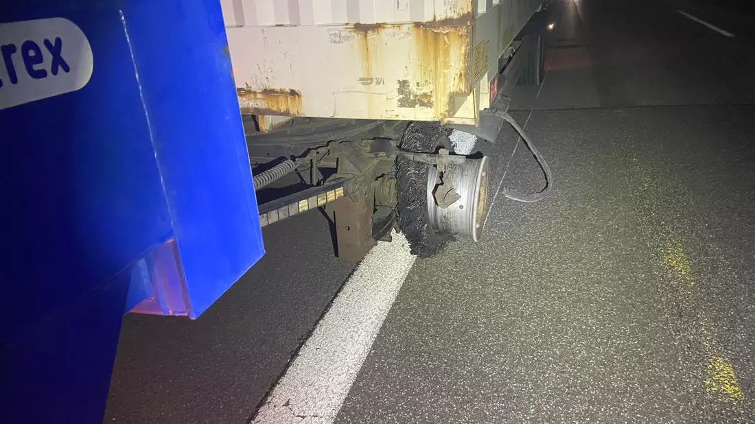 POL-PDLD: Verkehrsunfall mit 7 beteiligten Fahrzeugen auf der A 65 bei Landau - Bild: presseportal.de