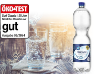 NORMA-Wasser der Eigenmarke SURF überzeugt im ÖKO-TEST: Classic Natürliches Mineralwasser mit gut ausgezeichnet / Natürlich, rein und zu Discount-Preisen - Foto: presseportal.de