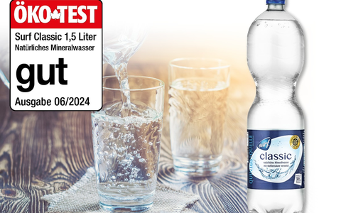 NORMA-Wasser der Eigenmarke SURF überzeugt im ÖKO-TEST: Classic Natürliches Mineralwasser mit gut ausgezeichnet / Natürlich, rein und zu Discount-Preisen - Foto: presseportal.de