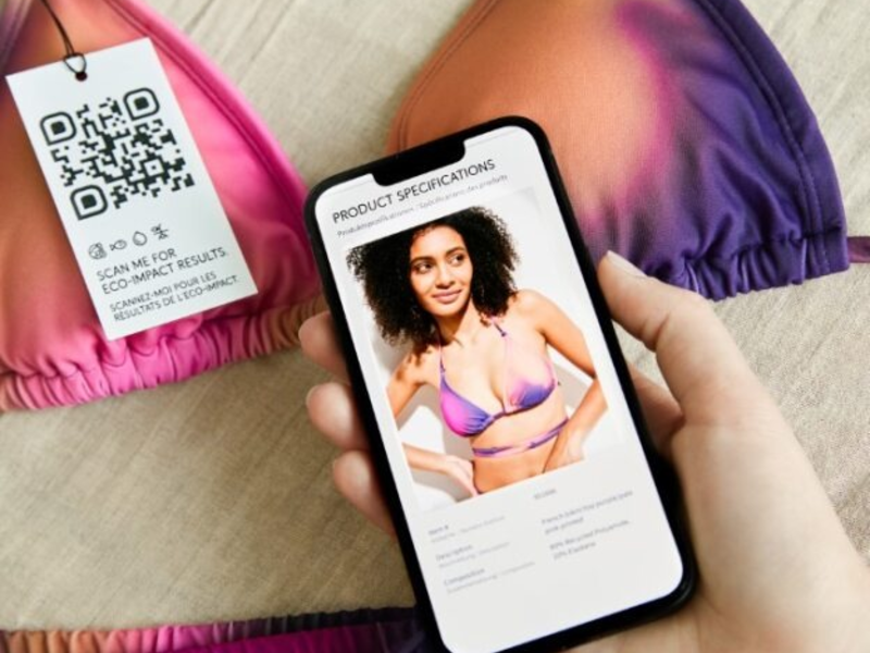 Mehr Transparenz über Produktherkunft und Umweltauswirkungen: bonprix launcht Badekollektion mit Sustainability Passport - Foto: presseportal.de