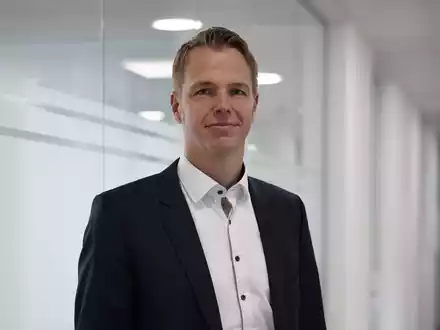 Heiko Dirks wird neuer CFO der FAUN Gruppe / Dirks (47) wechselt von der Remmers Gruppe AG zu FAUN - Er übernimmt den Staffelstab von Matthias Kohlmann (62) - Foto: presseportal.de