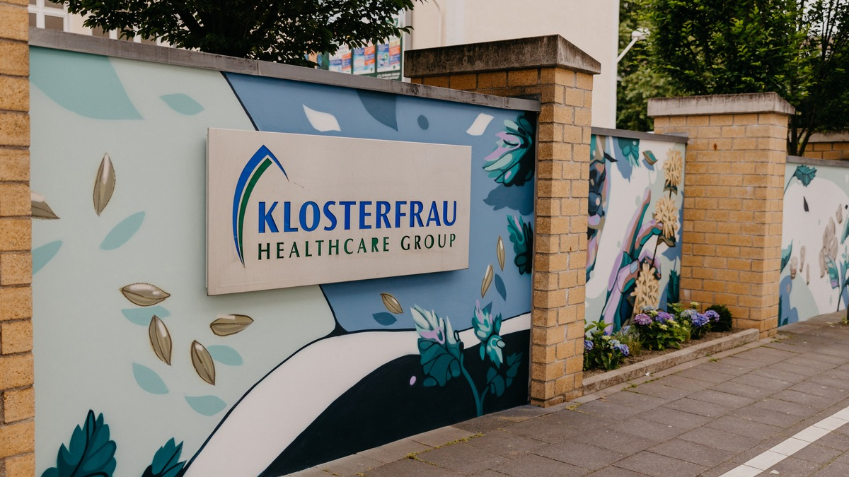 Stadtraumprägendes Kunstwerk im Kölner Gereonsviertel / Street Art auf Klosterfrau-Stammsitz interpretiert fast 200 Jahre Firmengeschichte - Foto: presseportal.de