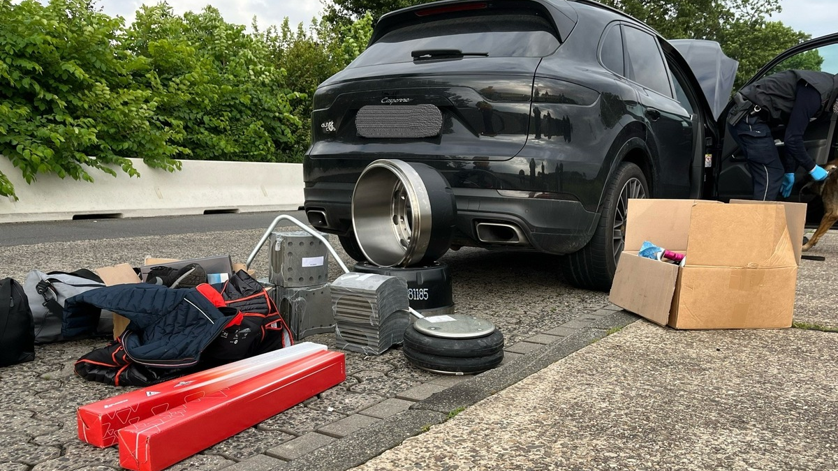 POL-K: 240606-2-K Großkontrolle der Polizei Köln und des Hauptzollamts Köln - Foto: presseportal.de