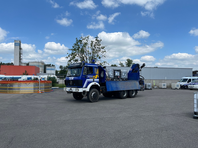 THW HB-NDS: Hochwasser in Bayern: THW-Ölschadensbekämpfer aus Bremerhaven befreien Wasser von Heizöl - Foto: presseportal.de
