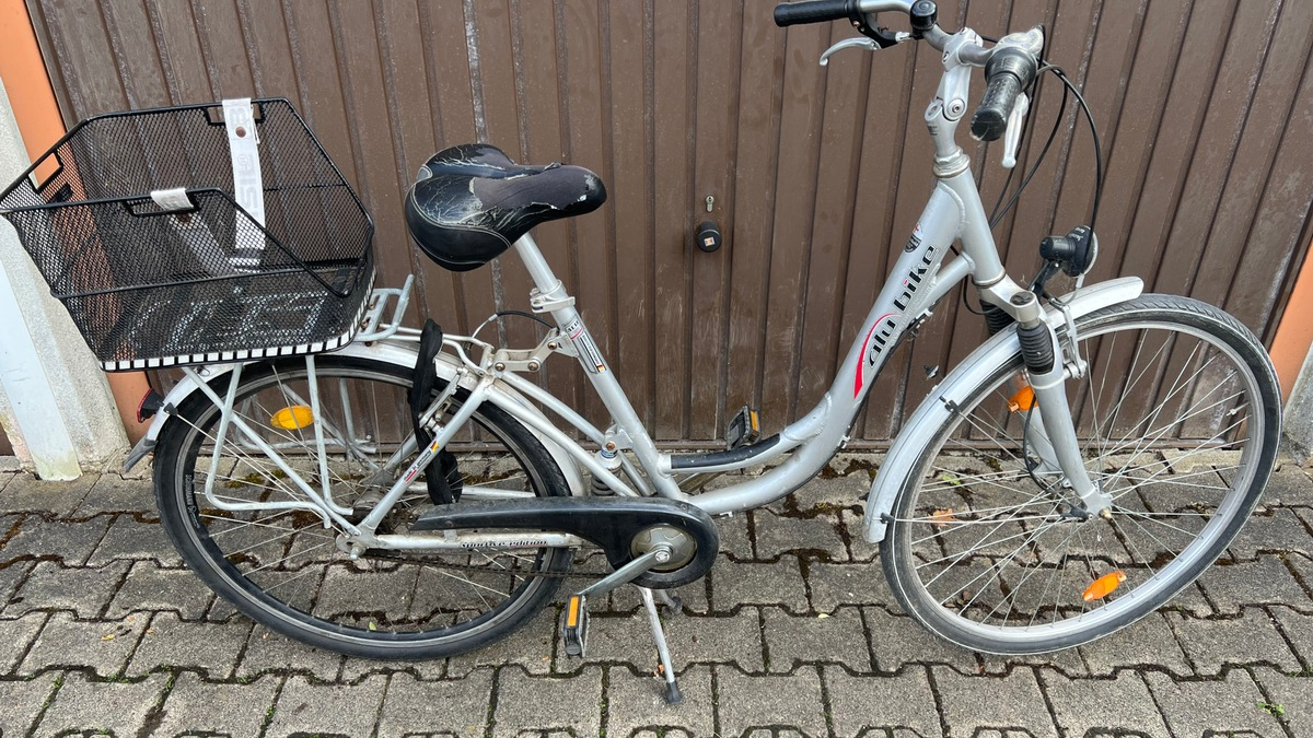 POL-HM: Fahrräder gefunden - Eigentümer gesucht - Foto: presseportal.de